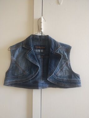 Younique Denim Cropped Vest - Blue